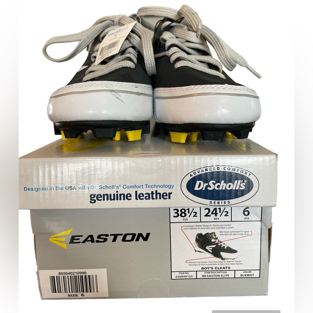 NWT Easton size 6 baseball cleats